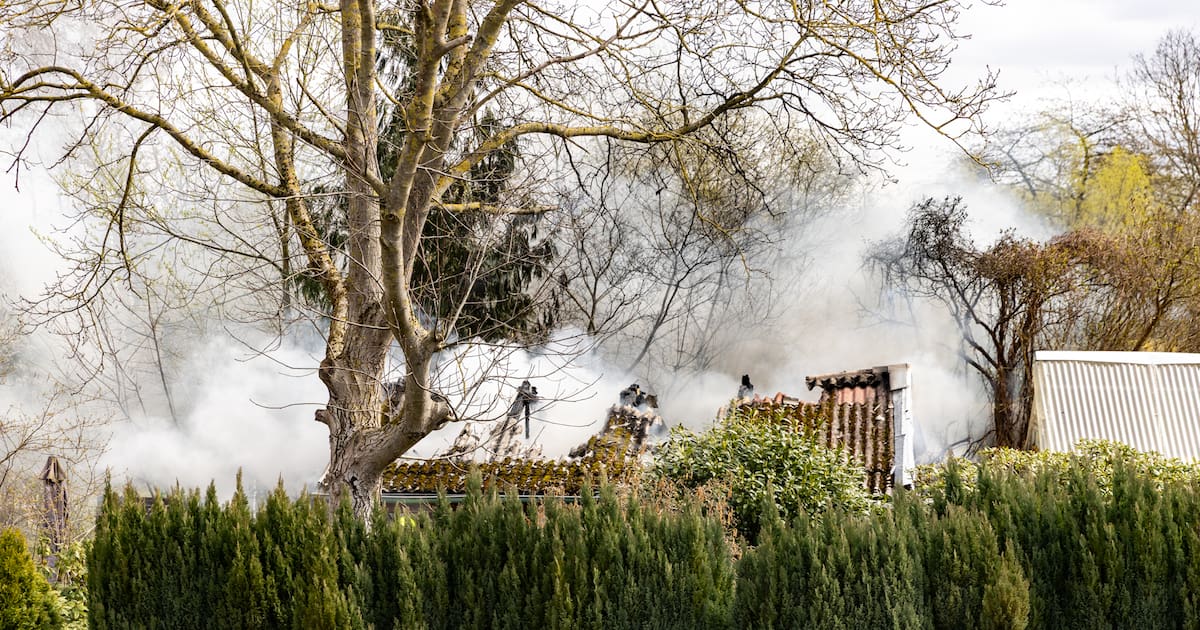 Feuer in Lüneburg-Moorfeld: Asbest-Alarm bei Gartenlaubenbrand